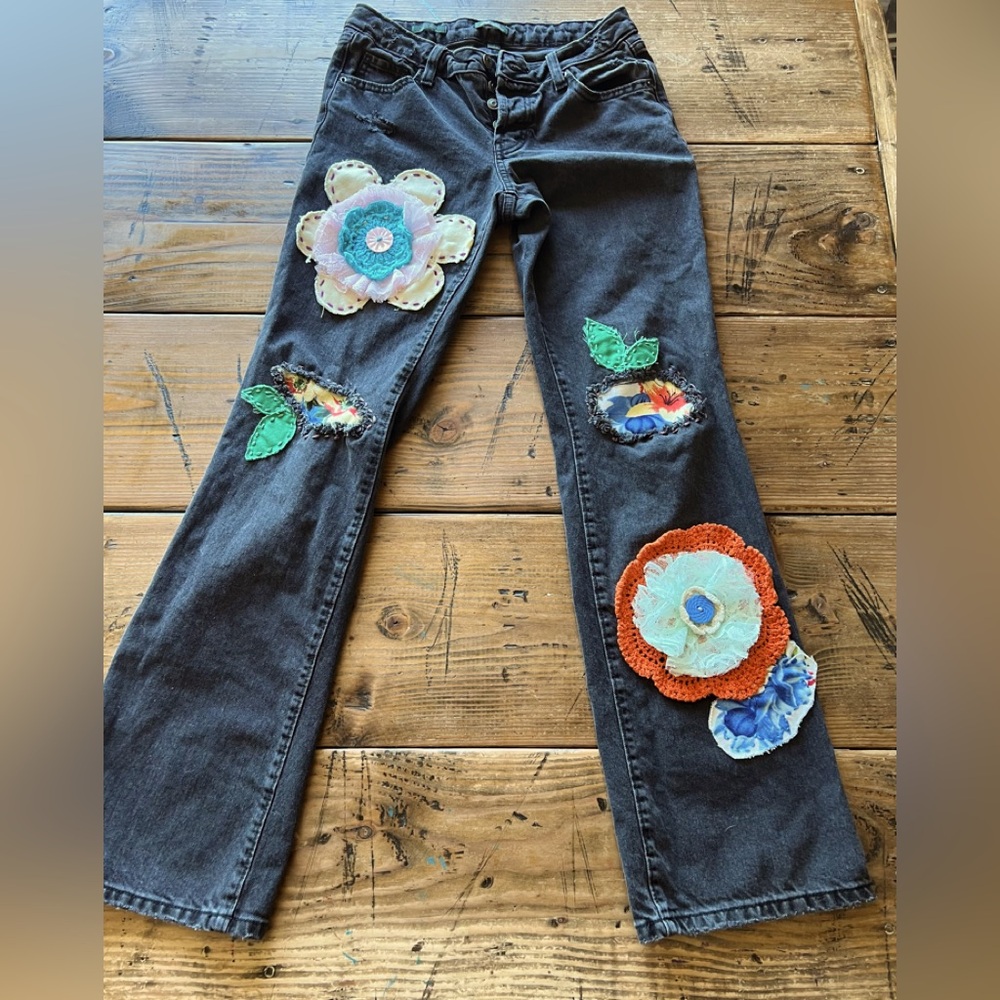 Wild fable low rise bootcut size 2/32.5” black wash jeans